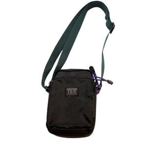 Vintage TEK Crossbody Zipper Black and Green Belt Camera Bag